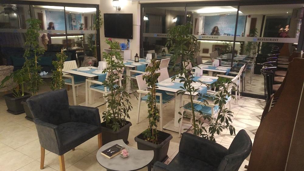 巴里斯套房公寓式酒店 库萨达斯 外观 照片