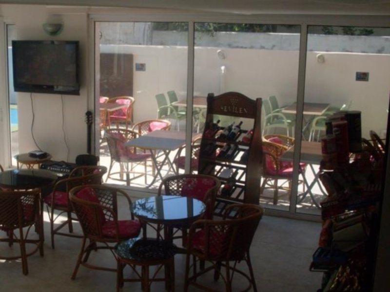 巴里斯套房公寓式酒店 库萨达斯 外观 照片